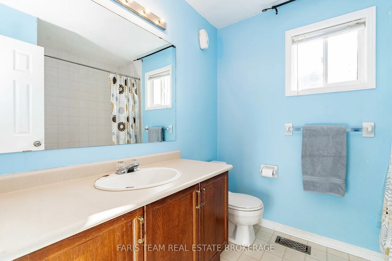 230, Mary Anne, Painswick North, Barrie