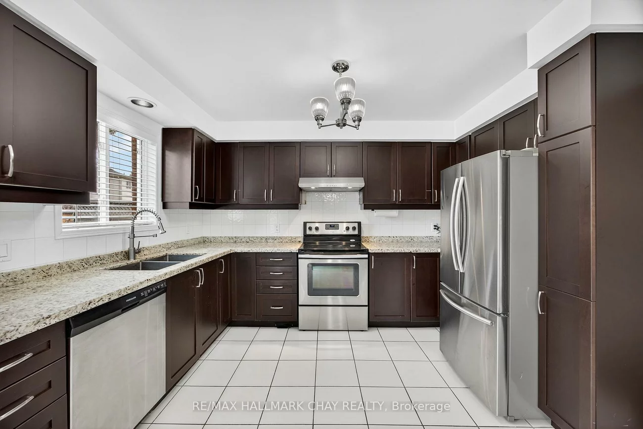 171, Brucker, Holly, Barrie