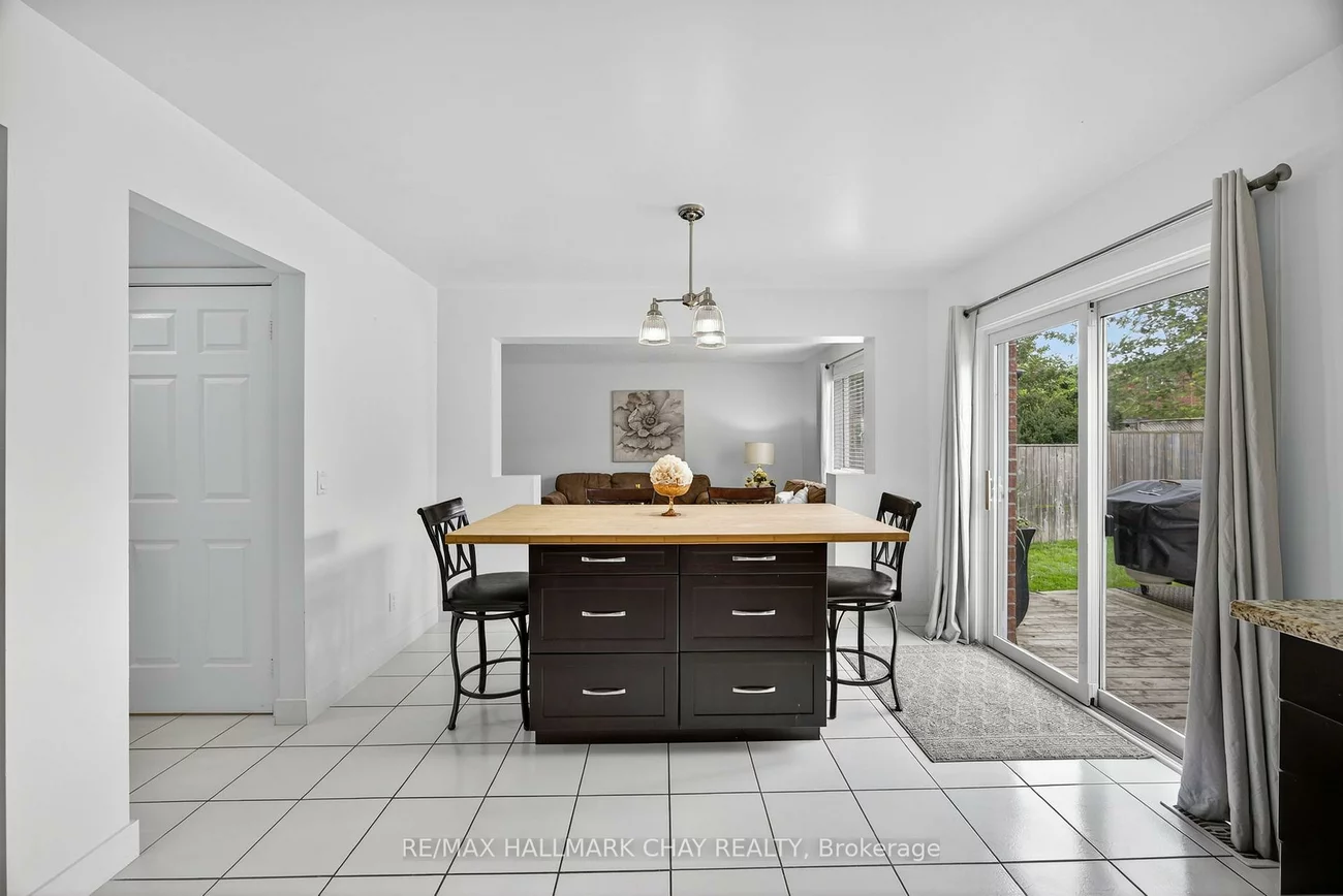 171, Brucker, Holly, Barrie