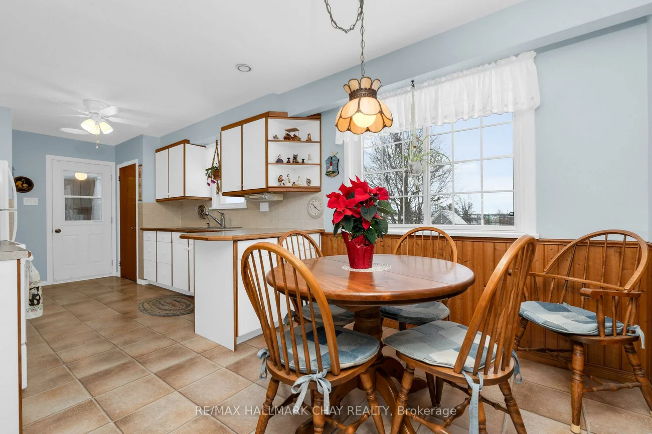 221, Warnica, Painswick North, Barrie