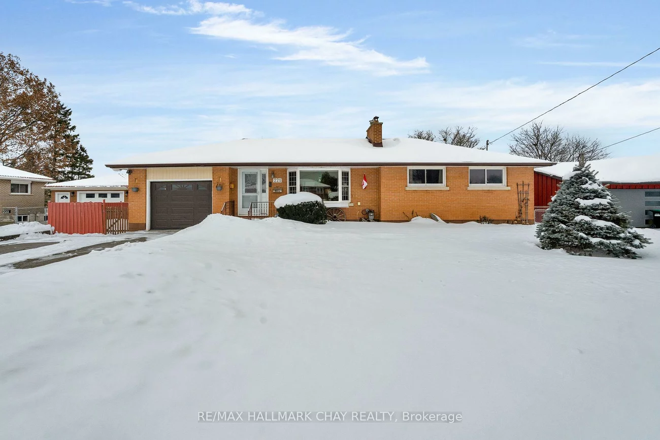 221, Warnica, Painswick North, Barrie