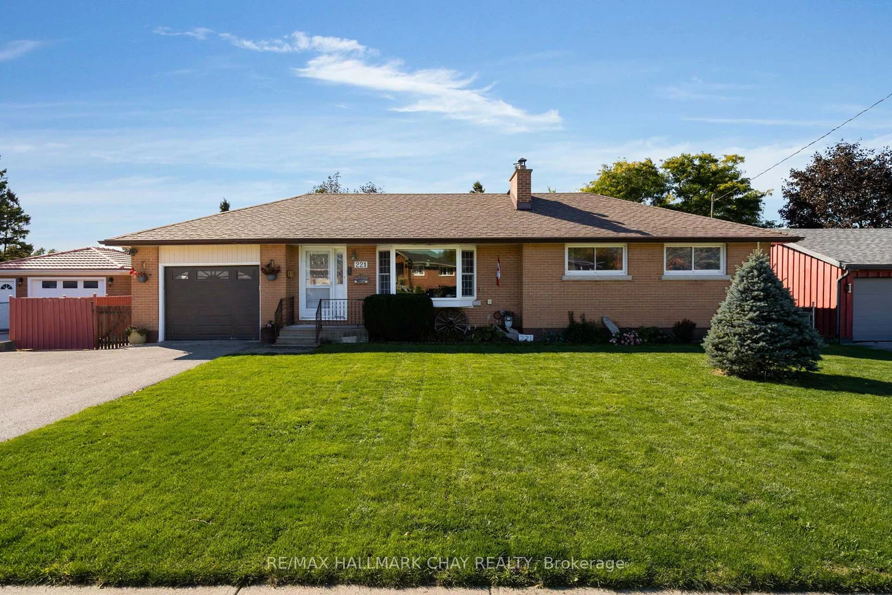 221, Warnica, Painswick North, Barrie