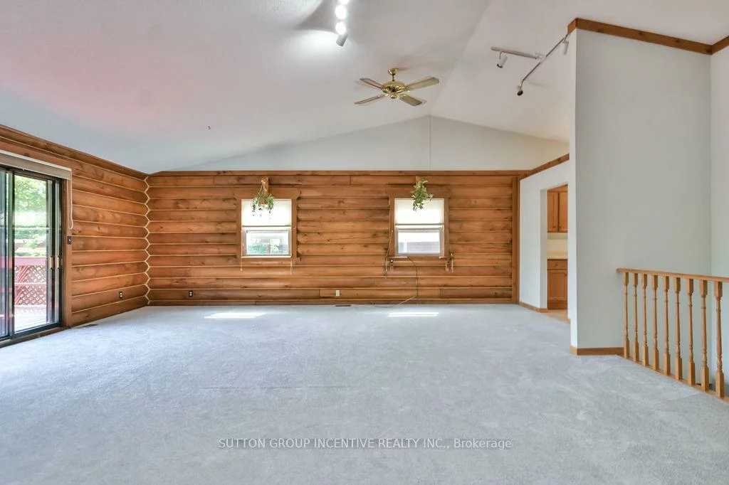 199, Anne, Sunnidale, Barrie