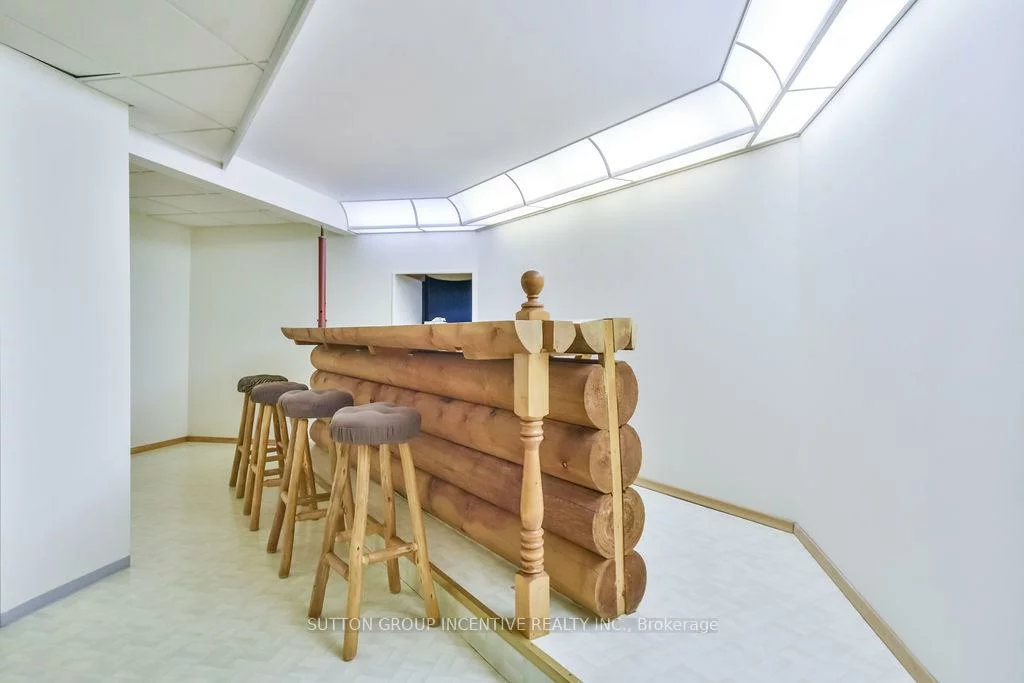 199, Anne, Sunnidale, Barrie