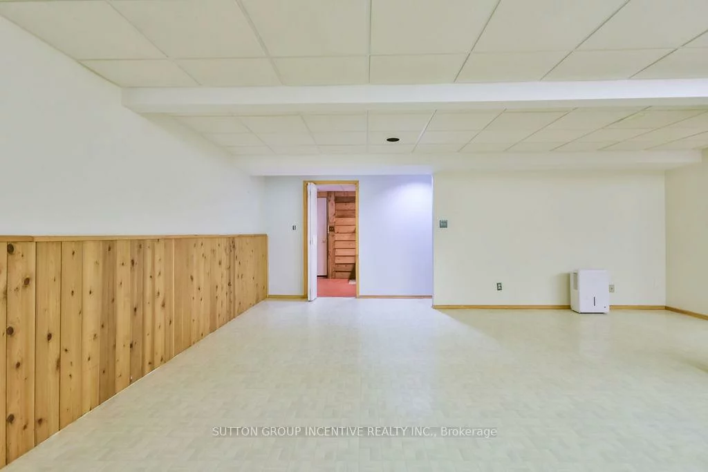 199, Anne, Sunnidale, Barrie