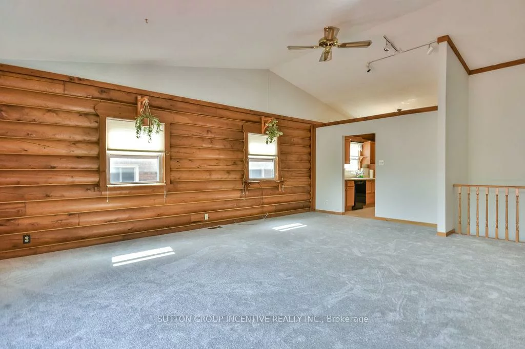 199, Anne, Sunnidale, Barrie