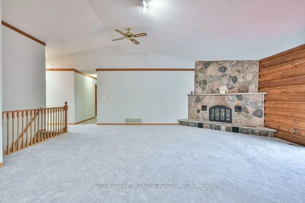 199, Anne, Sunnidale, Barrie