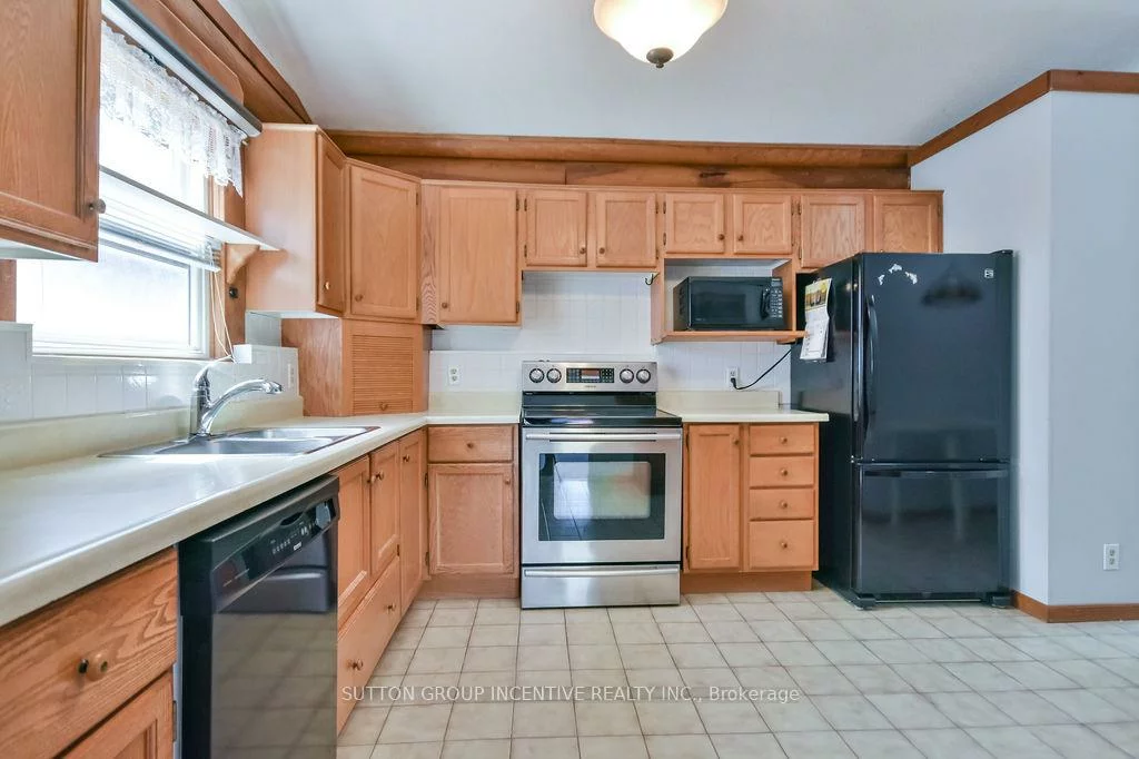 199, Anne, Sunnidale, Barrie