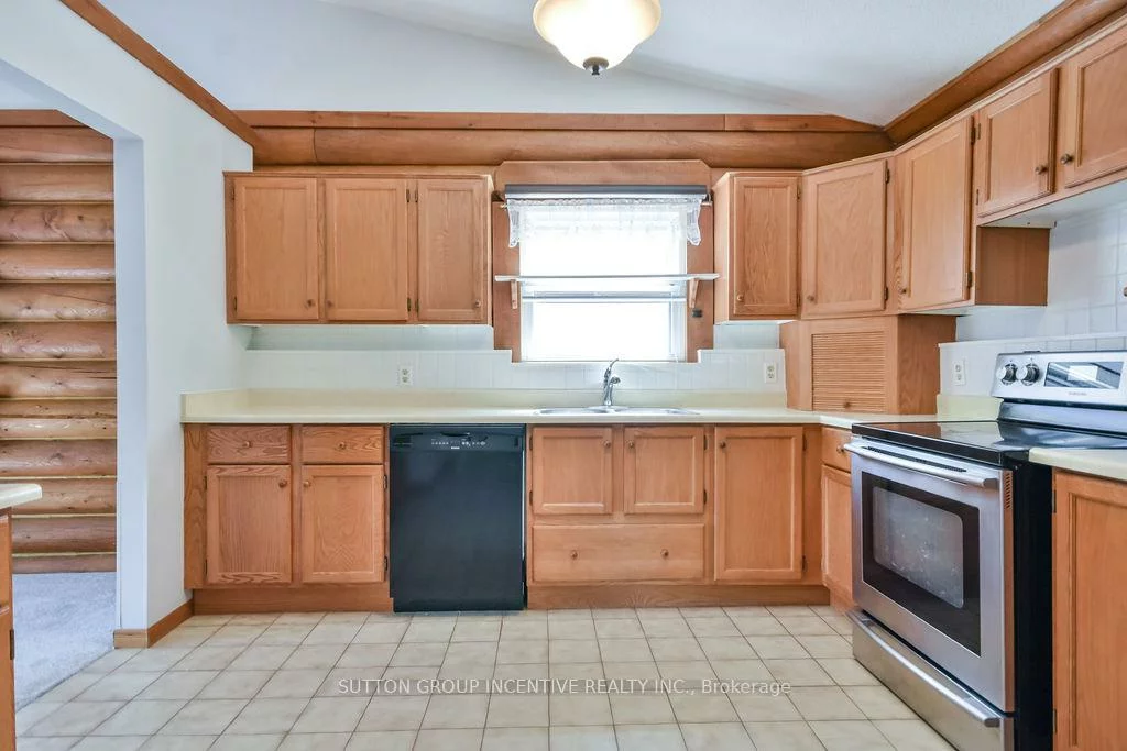 199, Anne, Sunnidale, Barrie