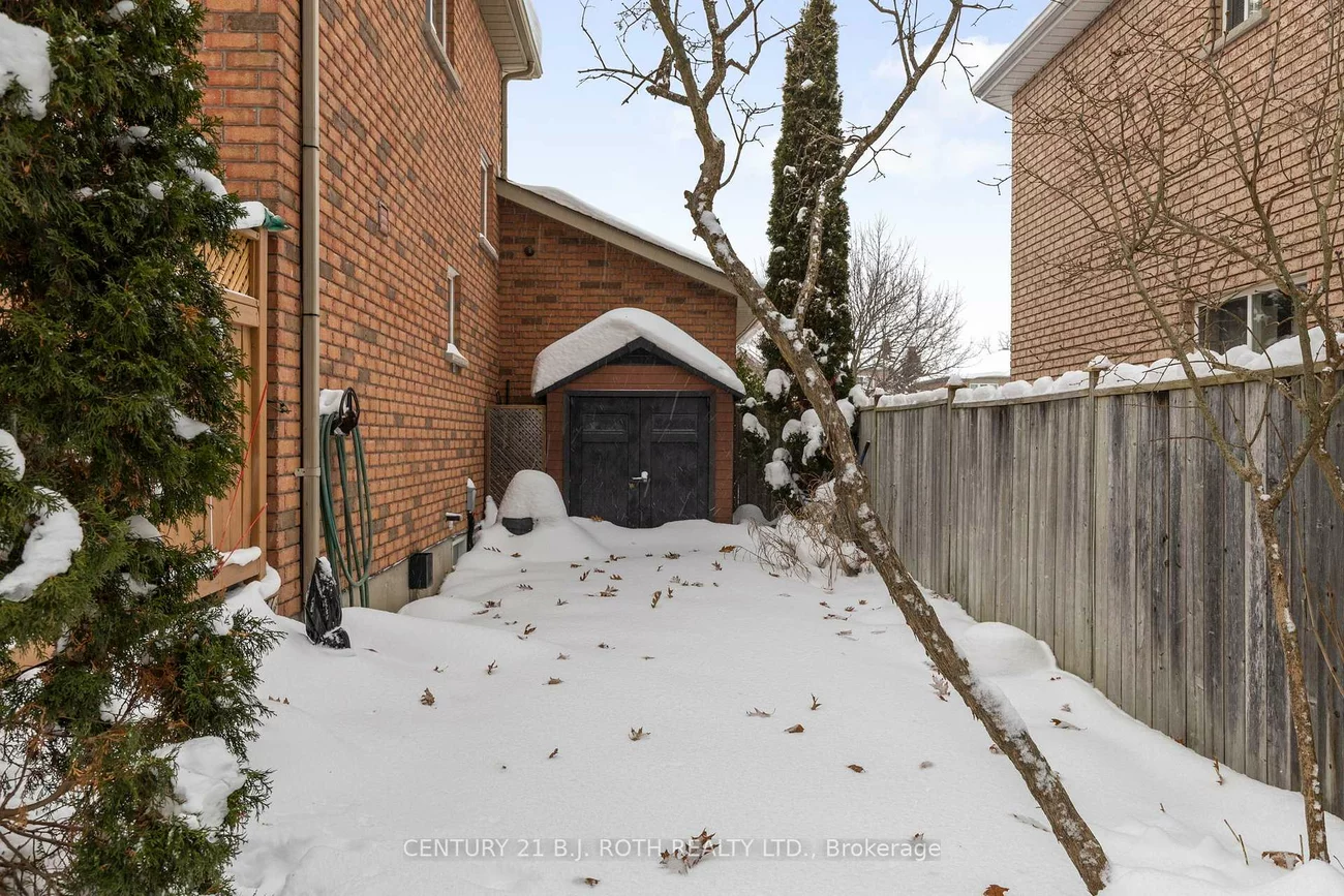 53, BENSON, Sandy Hollow, Barrie