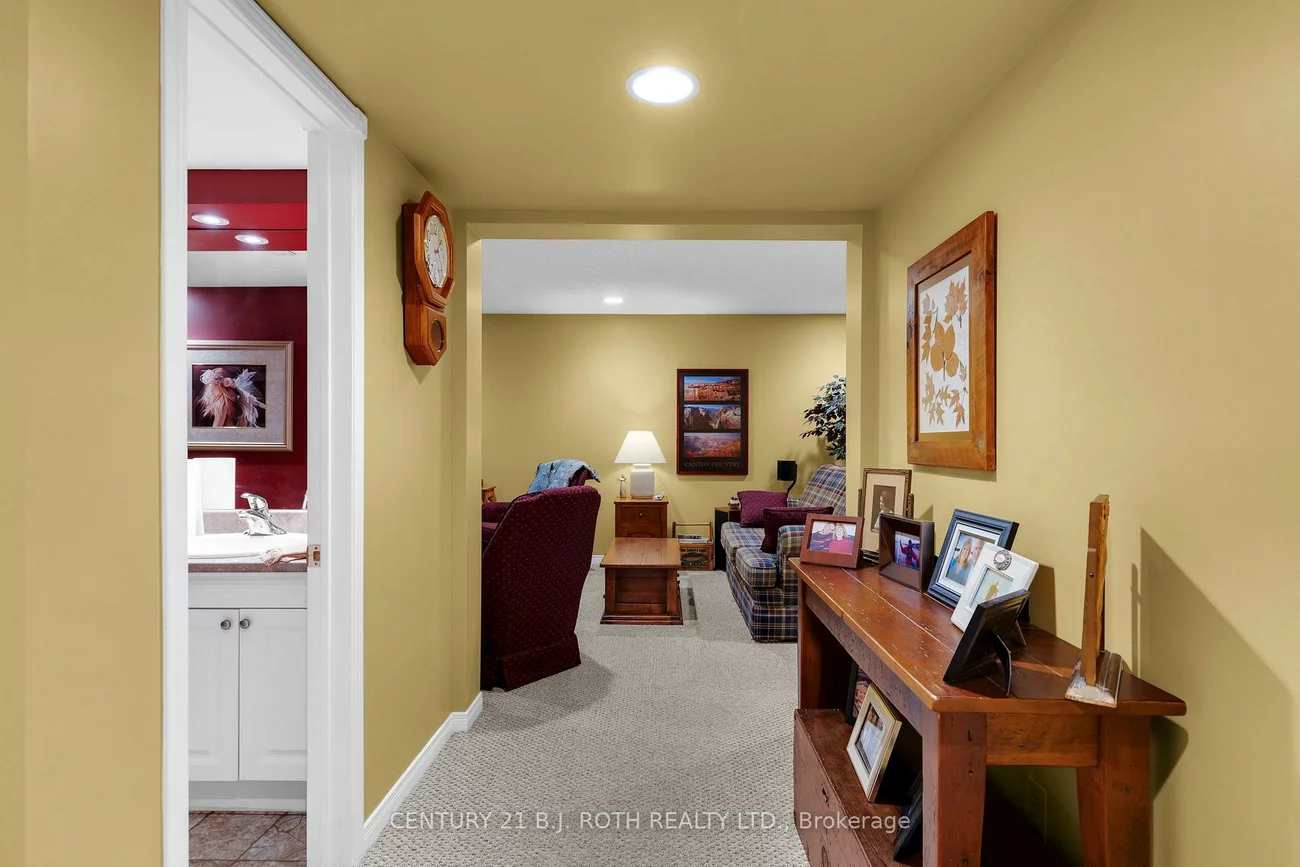 53, BENSON, Sandy Hollow, Barrie