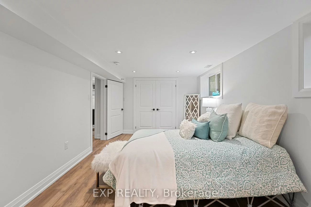 168, Berczy, Wellington, Barrie