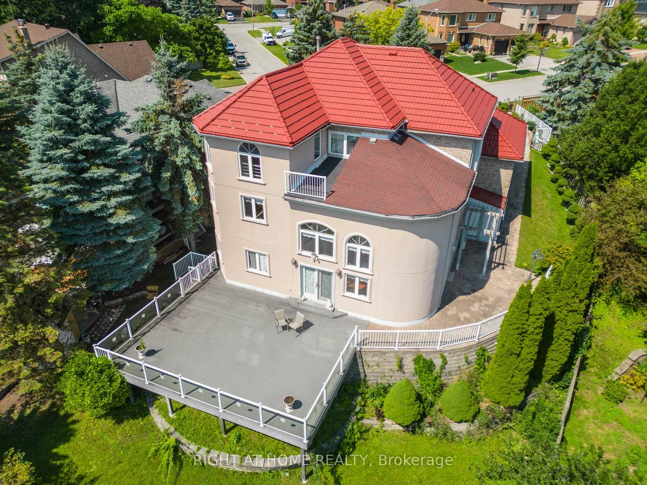 11, Thackeray, Letitia Heights, Barrie
