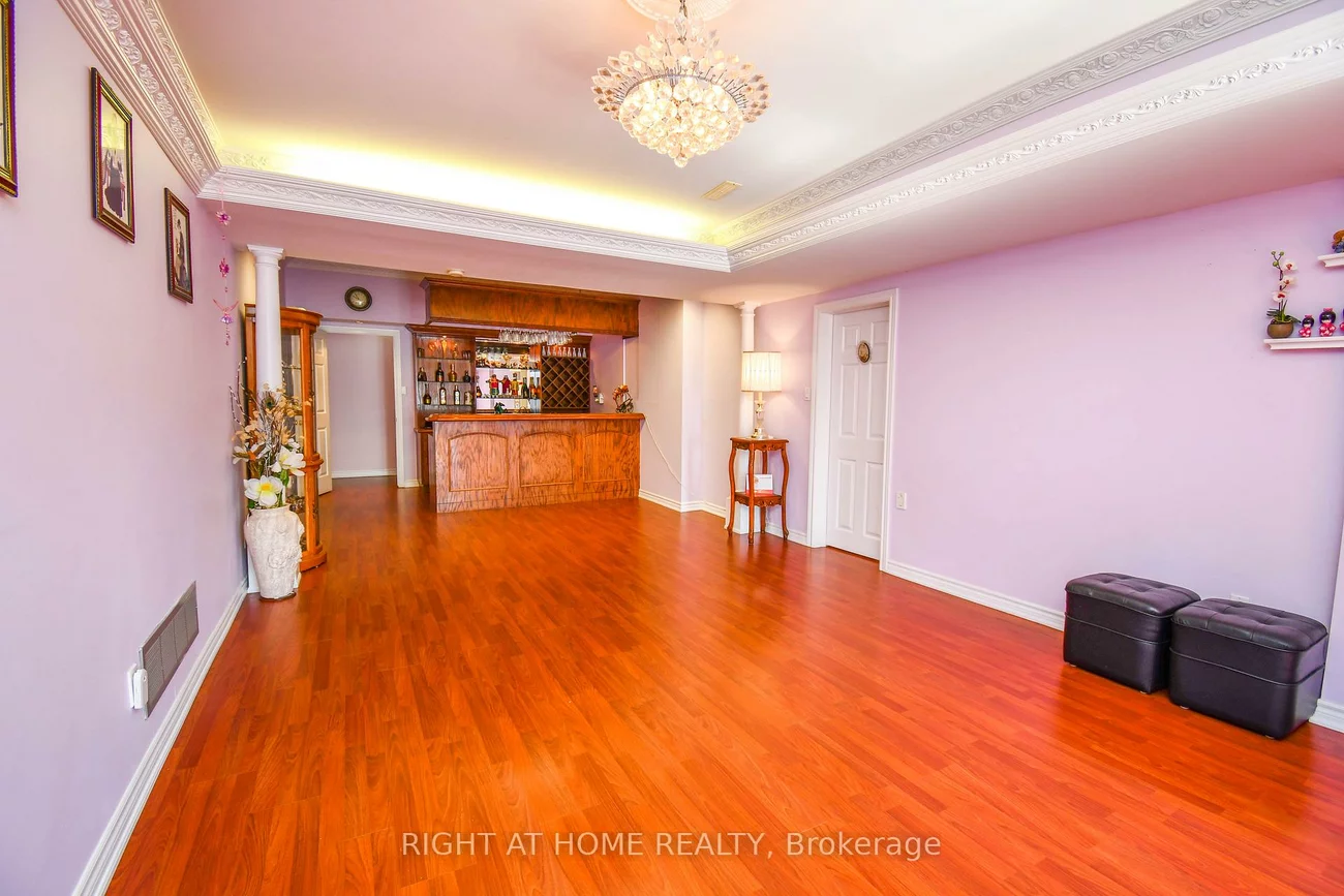 11, Thackeray, Letitia Heights, Barrie