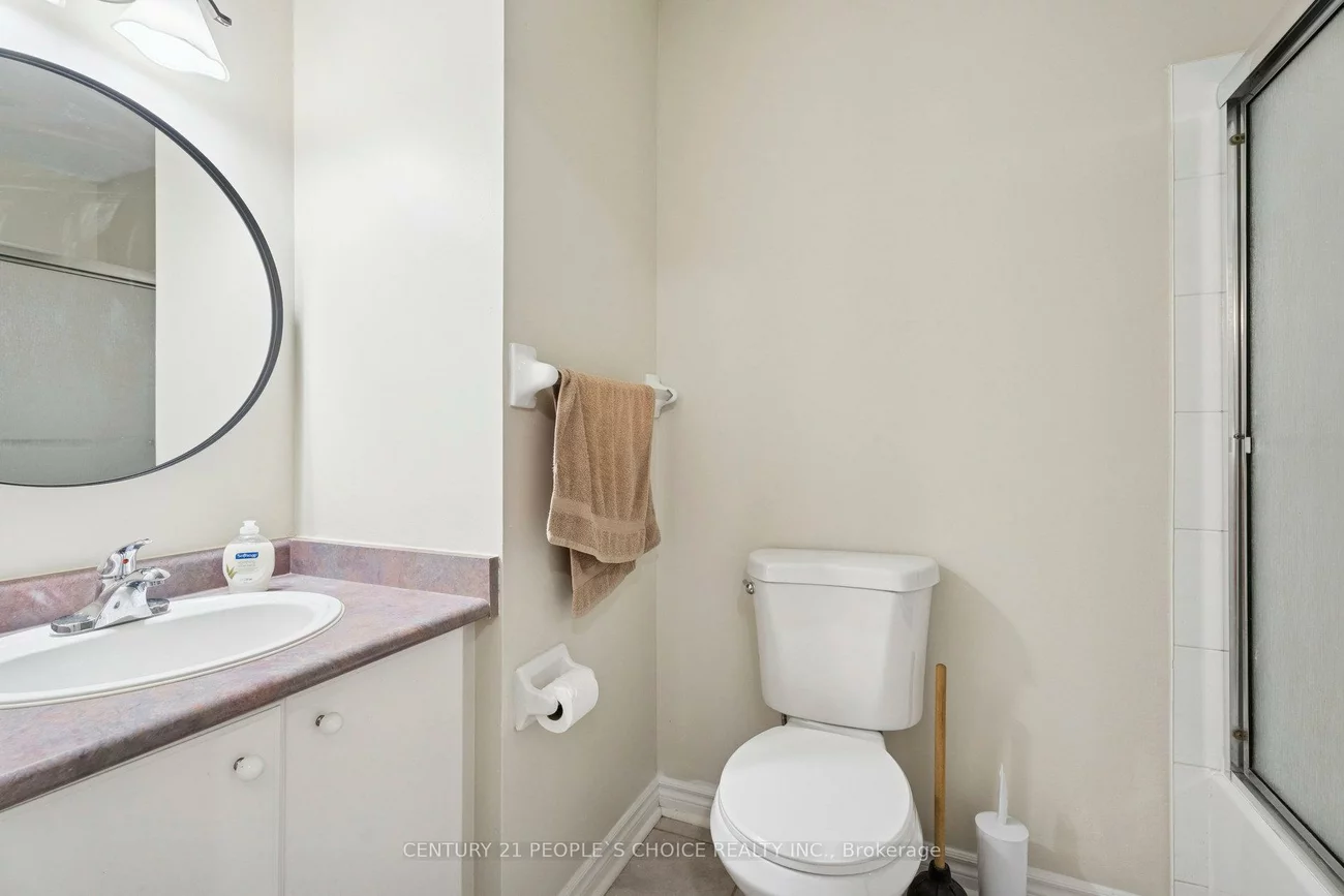 136, Marsellus, Holly, Barrie