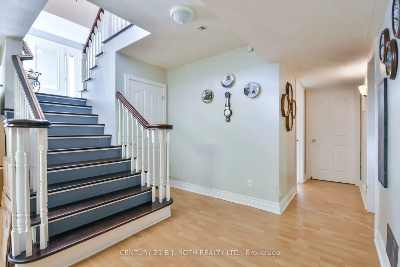 55, Bloxham, Bayshore, Barrie