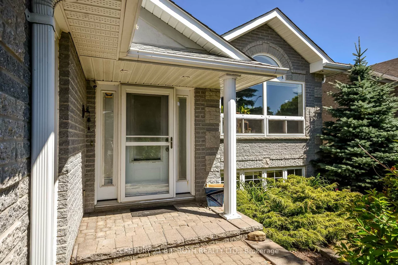 55, Bloxham, Bayshore, Barrie