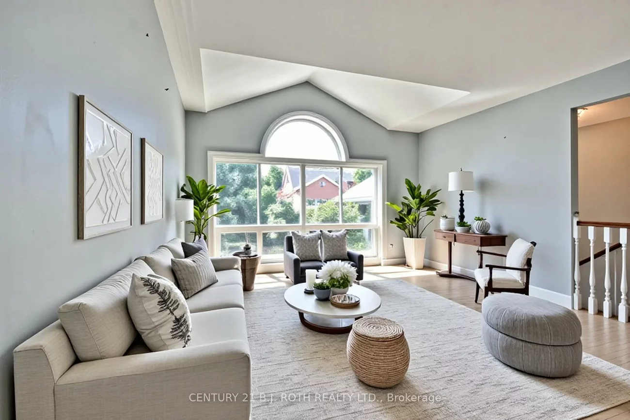 55, Bloxham, Bayshore, Barrie