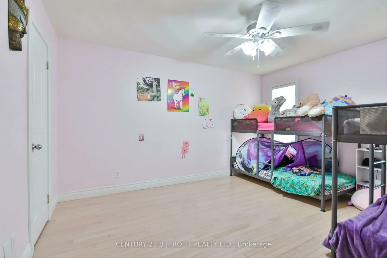 55, Bloxham, Bayshore, Barrie