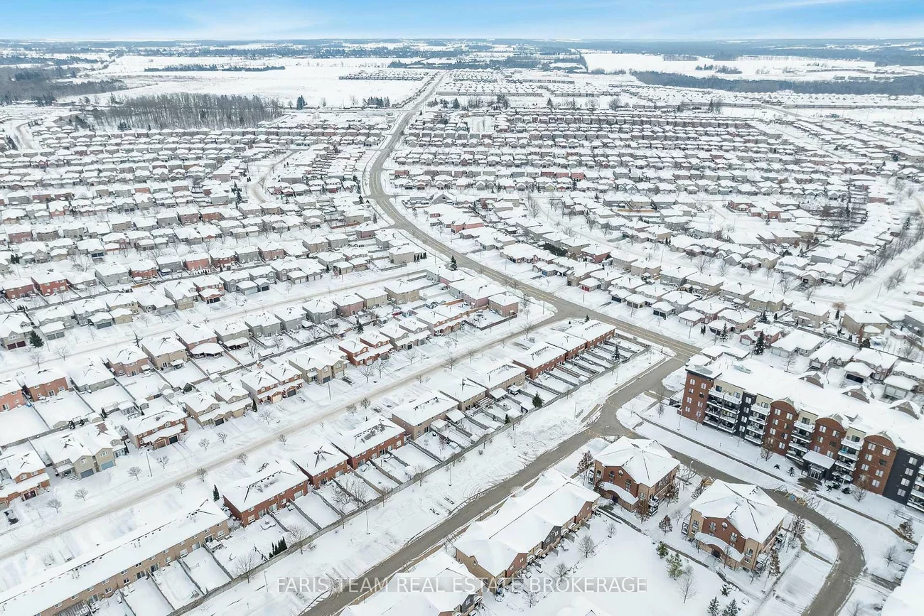 28, Raymond, Painswick South, Barrie