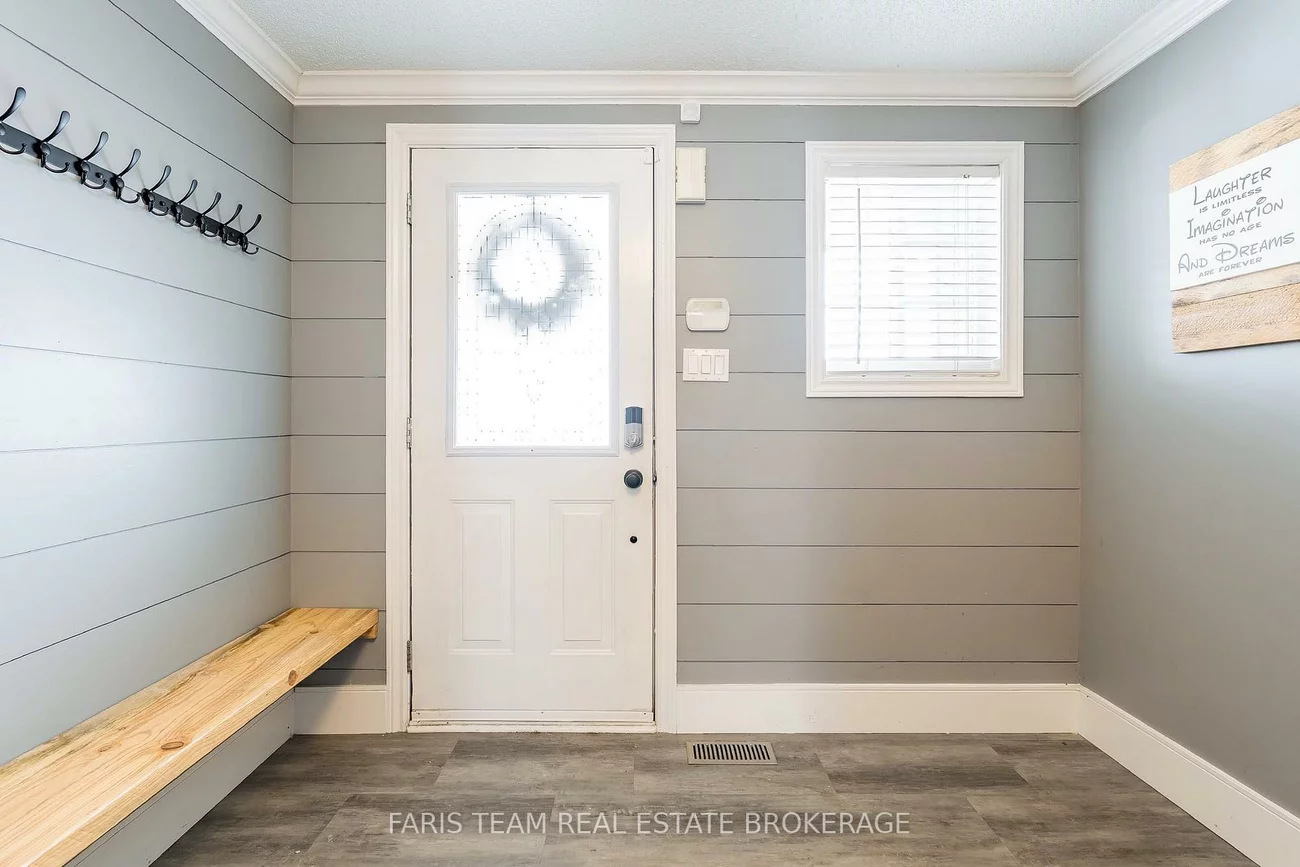 28, Raymond, Painswick South, Barrie