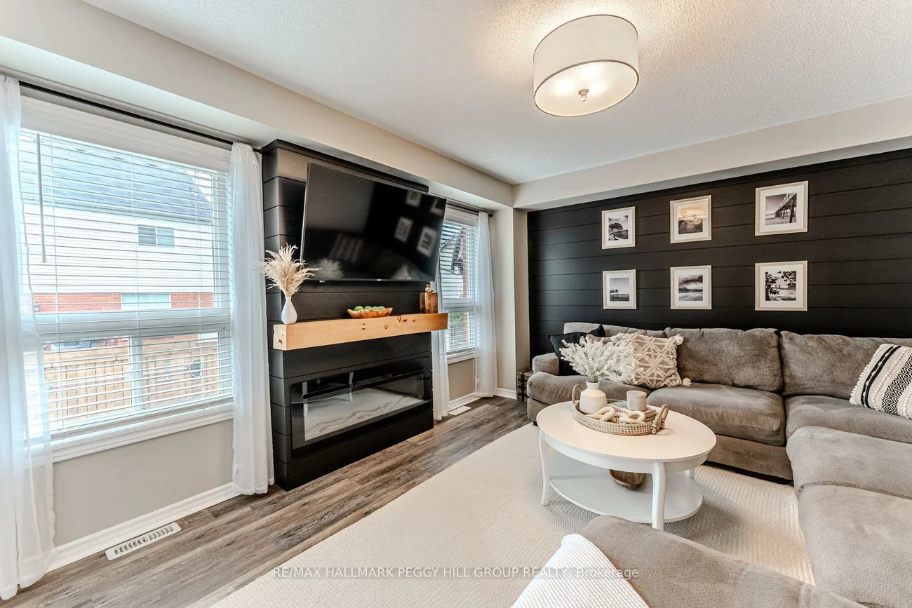 14, Regina, Innis-Shore, Barrie