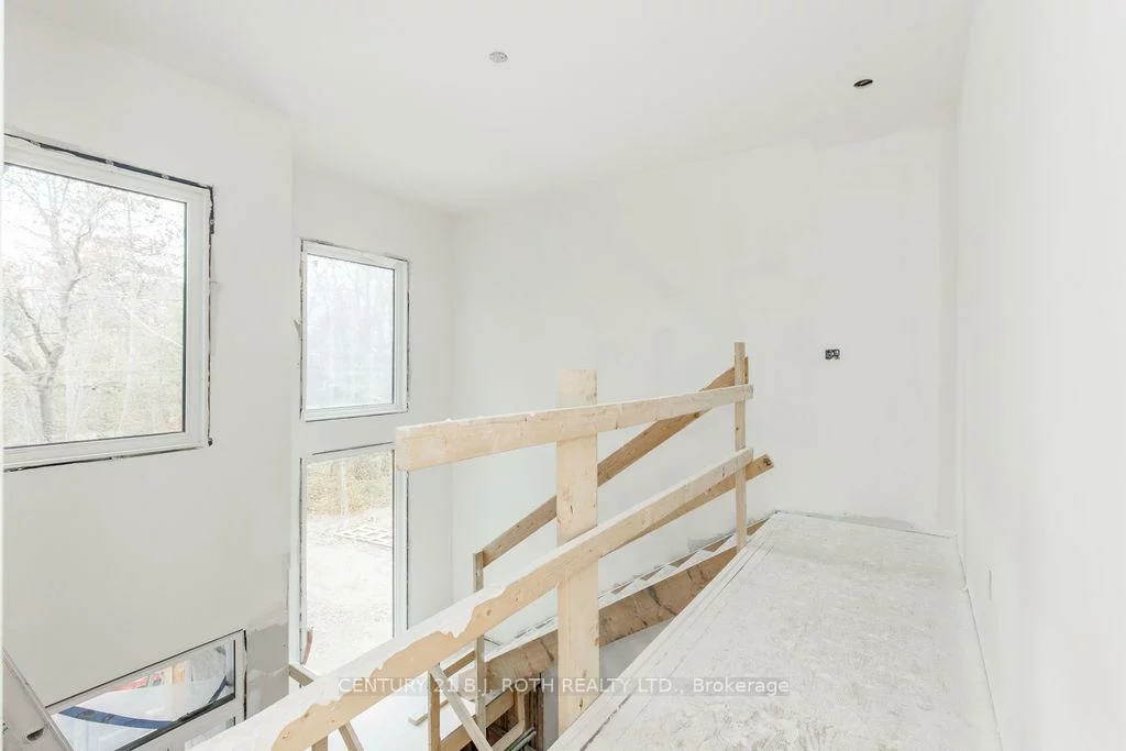 56, Brennan, South Shore, Barrie