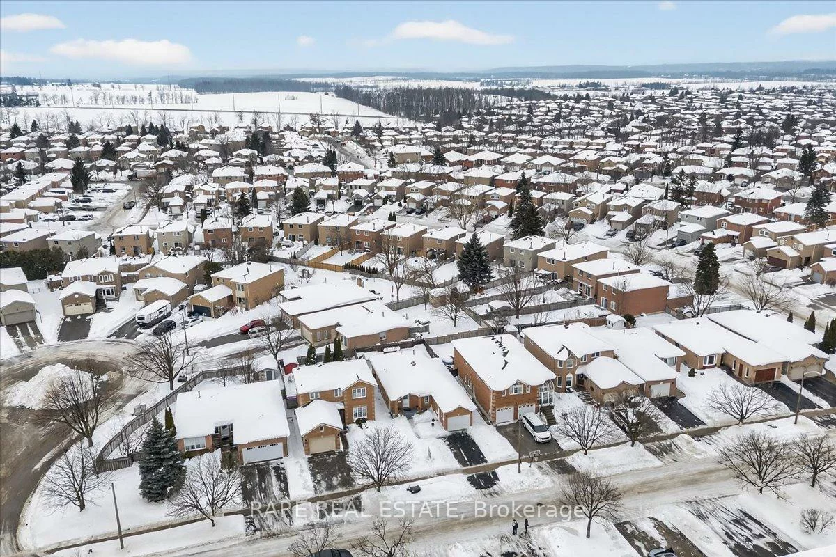 30, Mcveigh, Northwest, Barrie