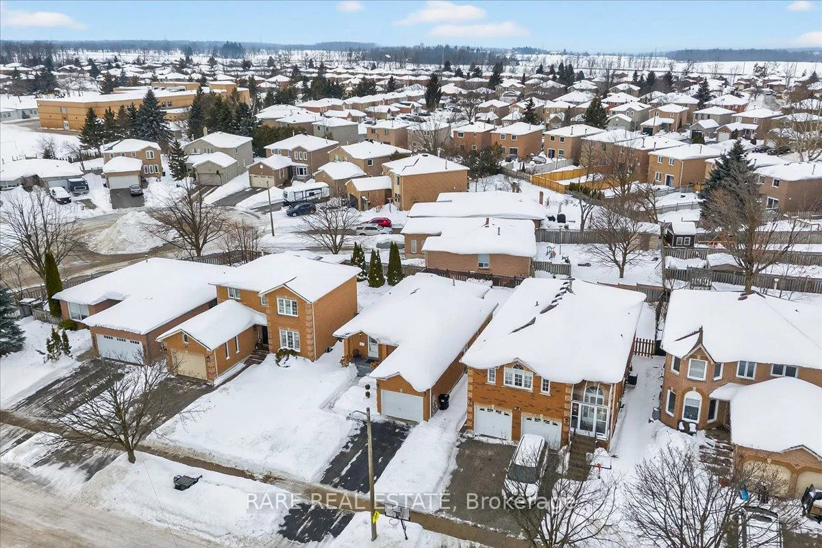 30, Mcveigh, Northwest, Barrie