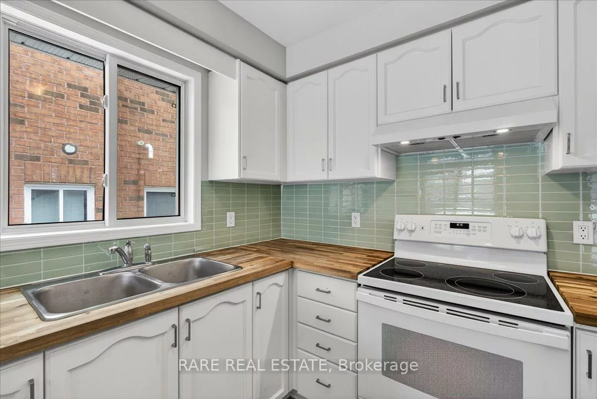 30, Mcveigh, Northwest, Barrie