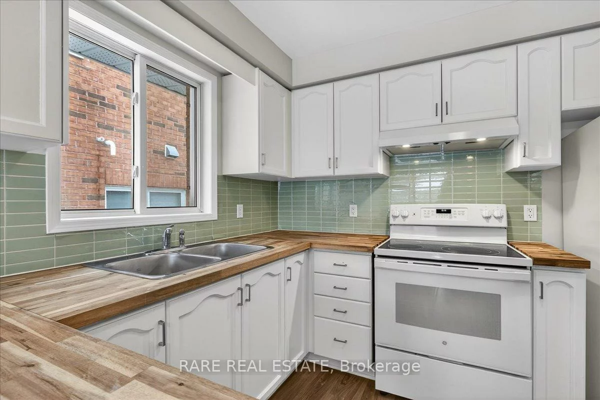 30, Mcveigh, Northwest, Barrie