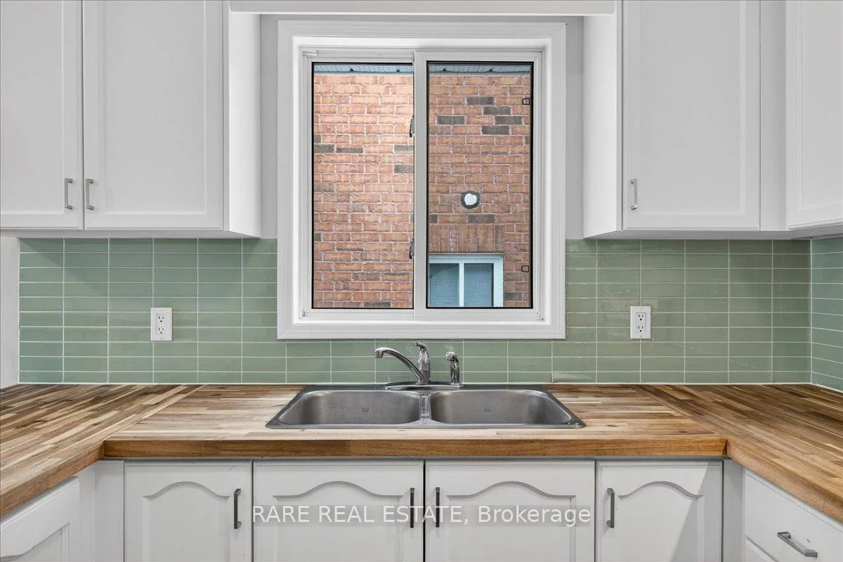 30, Mcveigh, Northwest, Barrie