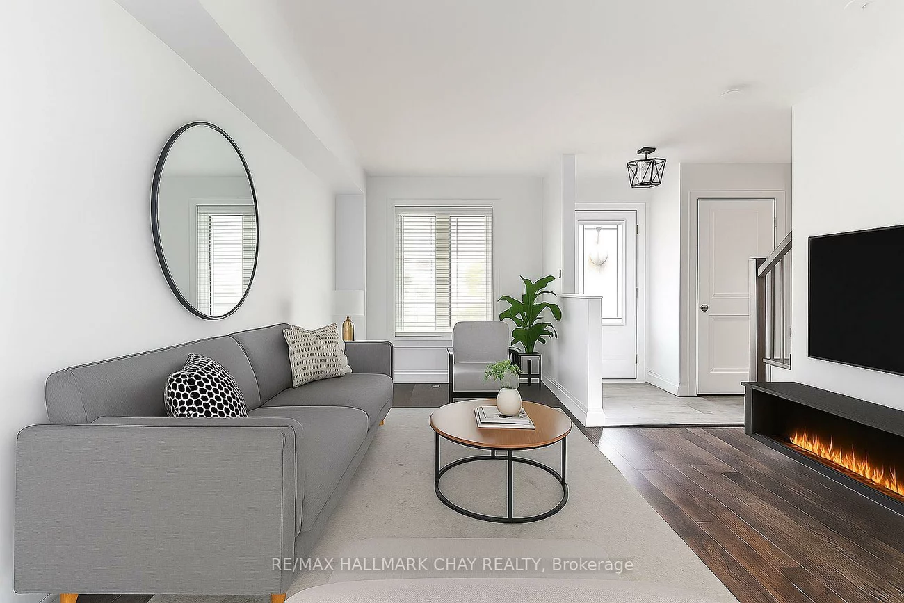 135, Trevino, East Bayfield, Barrie