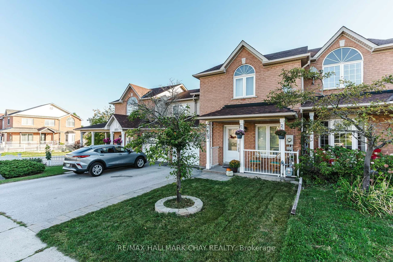 135, Trevino, East Bayfield, Barrie