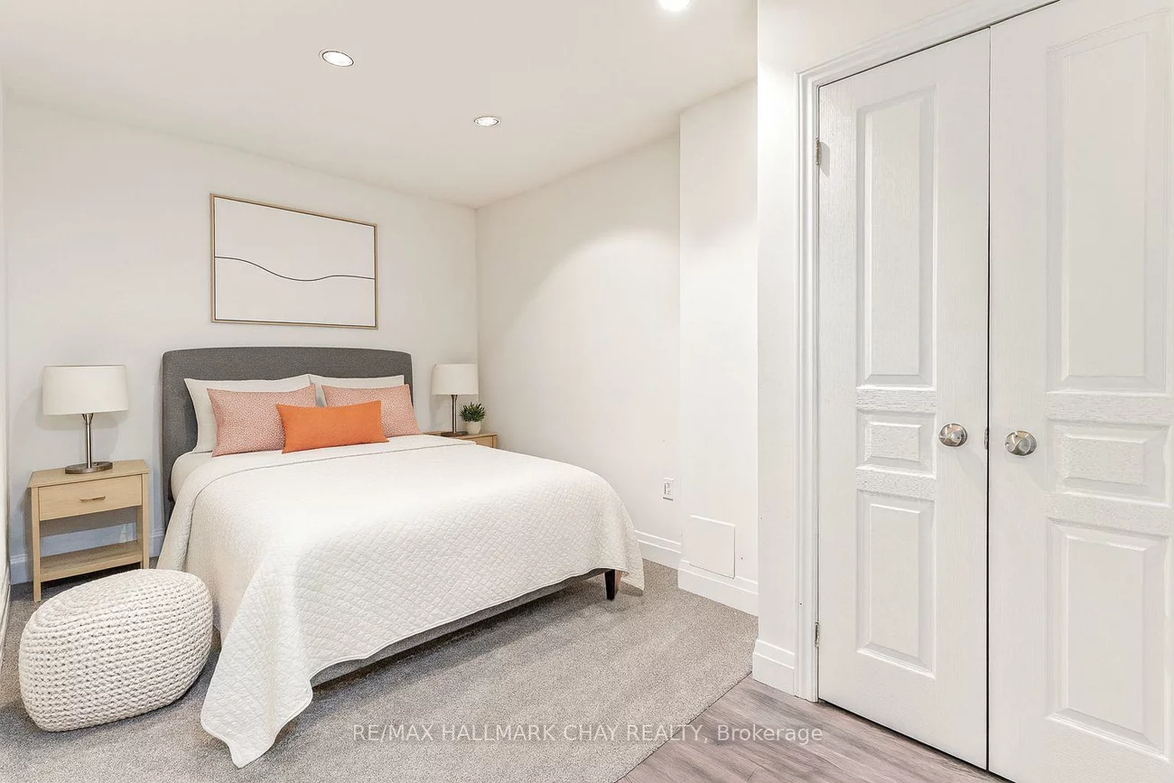 135, Trevino, East Bayfield, Barrie