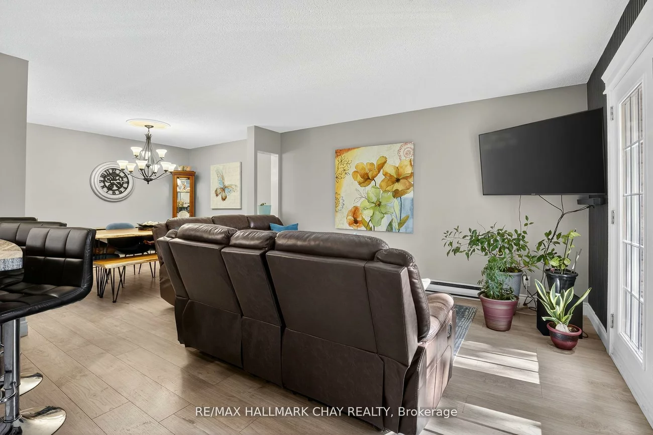 155, Maple, City Centre, Barrie