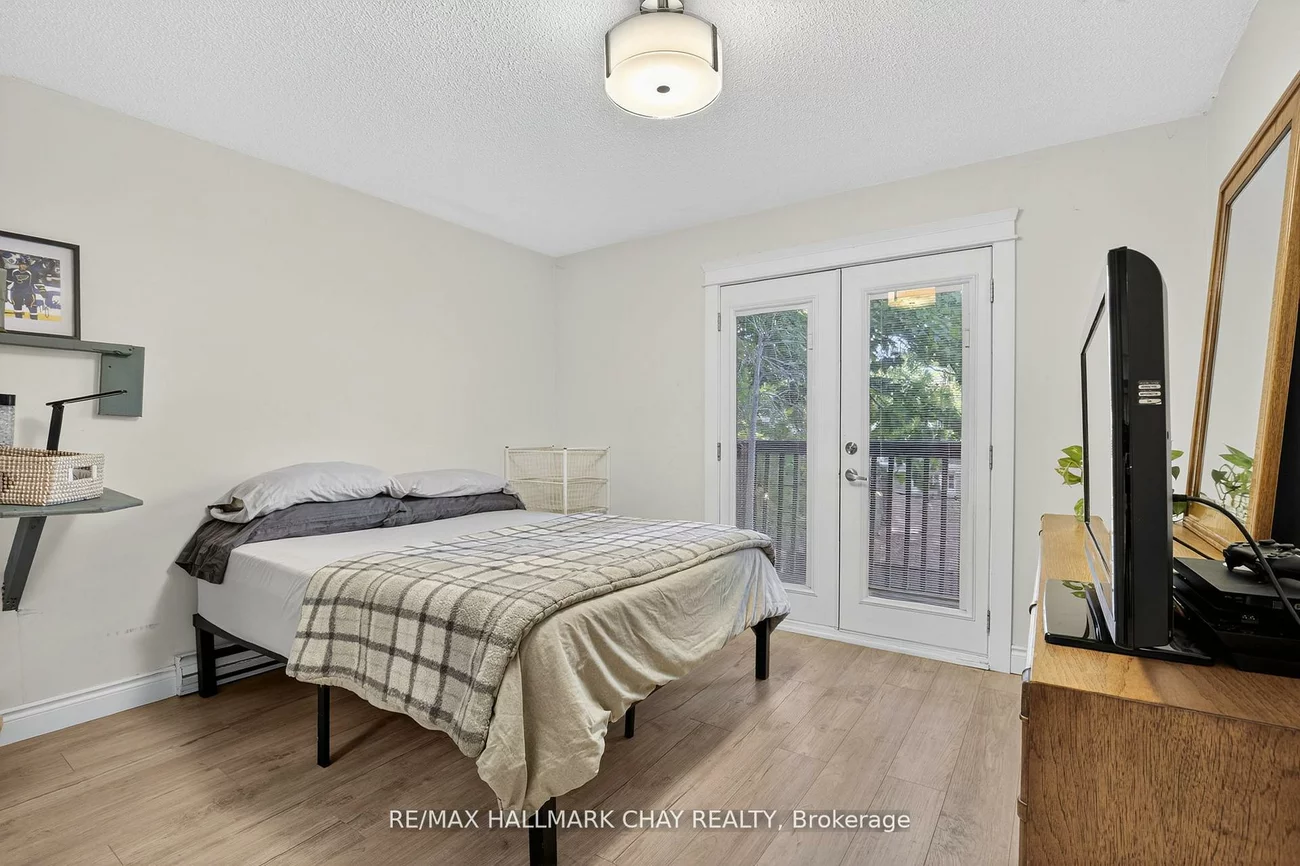 155, Maple, City Centre, Barrie