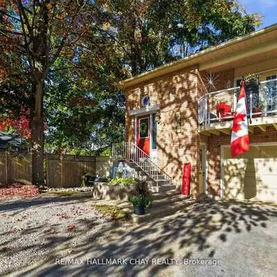 155, Maple, City Centre, Barrie