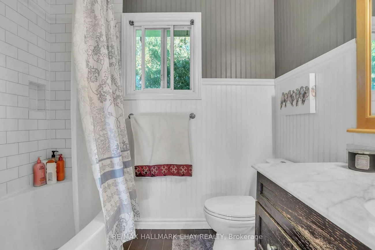 30, Rosenfeld, Grove East, Barrie