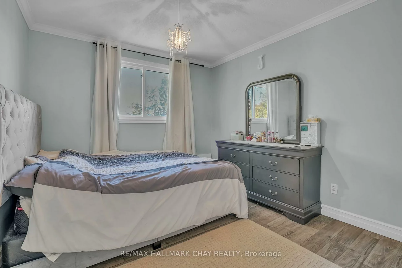 30, Rosenfeld, Grove East, Barrie