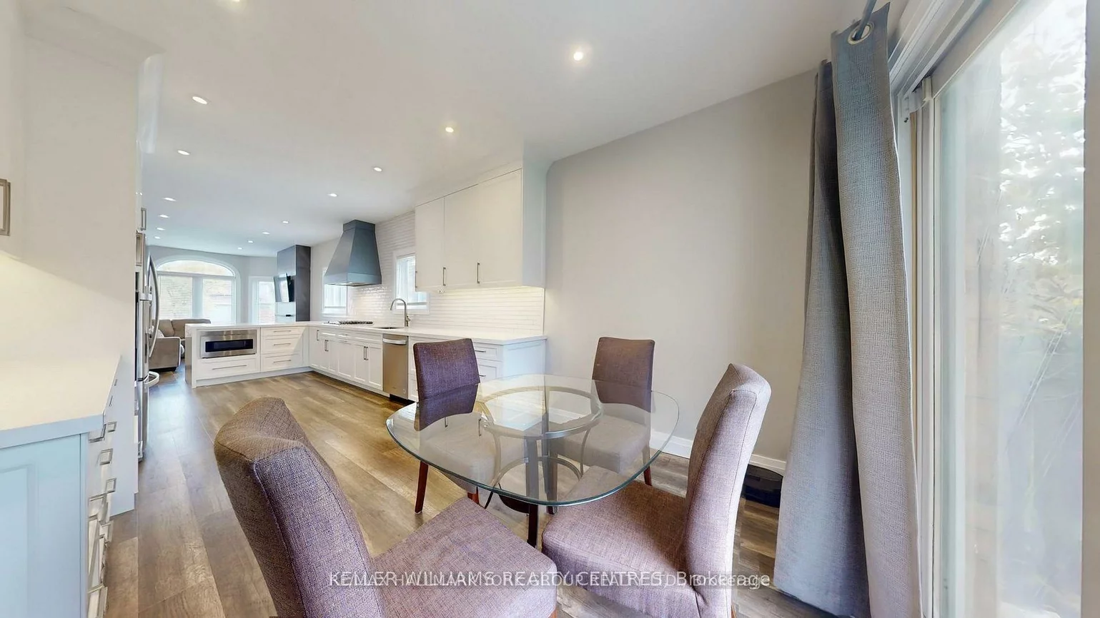 196, Marsellus, Holly, Barrie