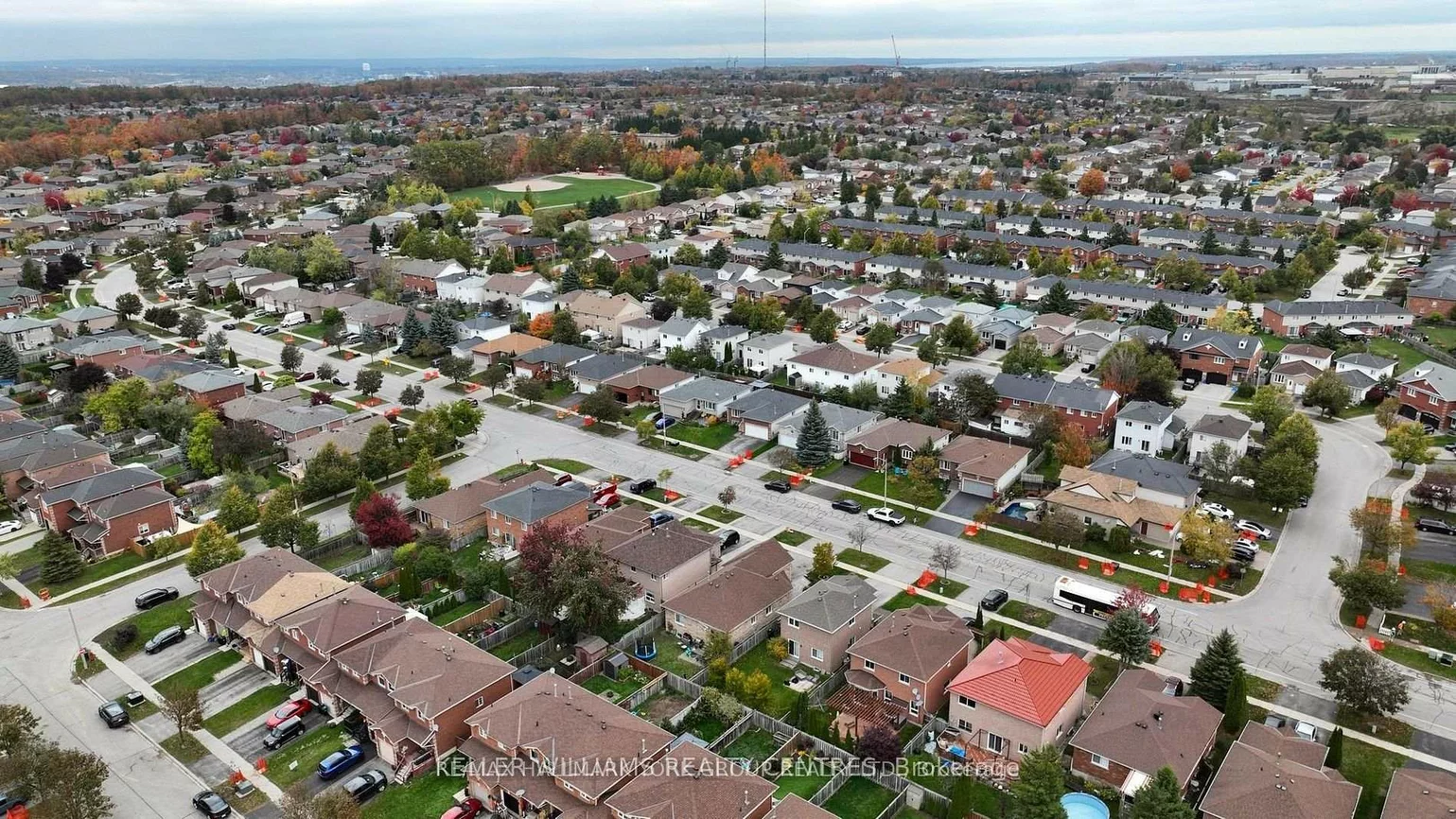 196, Marsellus, Holly, Barrie