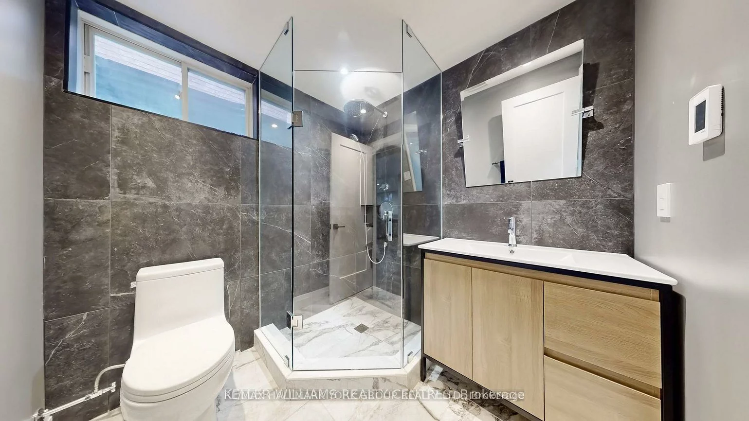 196, Marsellus, Holly, Barrie