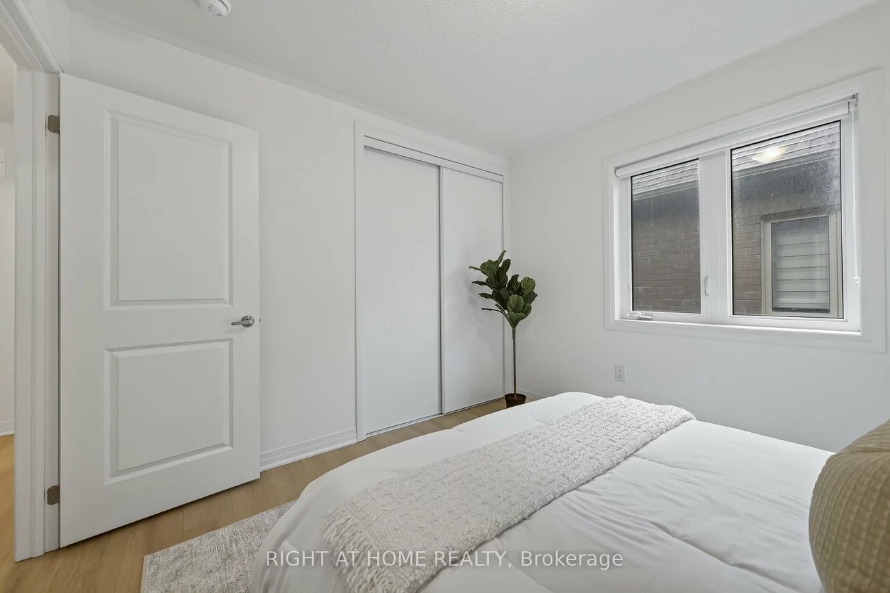 86, West Oak, Rural Barrie Southeast, Barrie