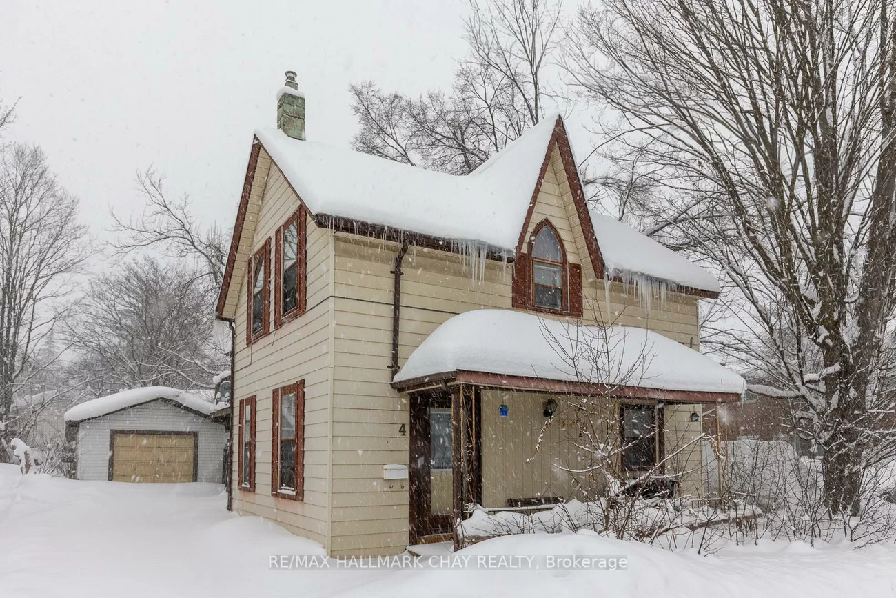 4, East, Wellington, Barrie