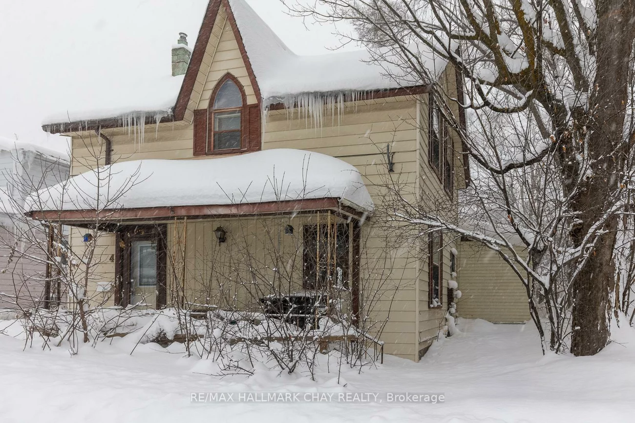 4, East, Wellington, Barrie