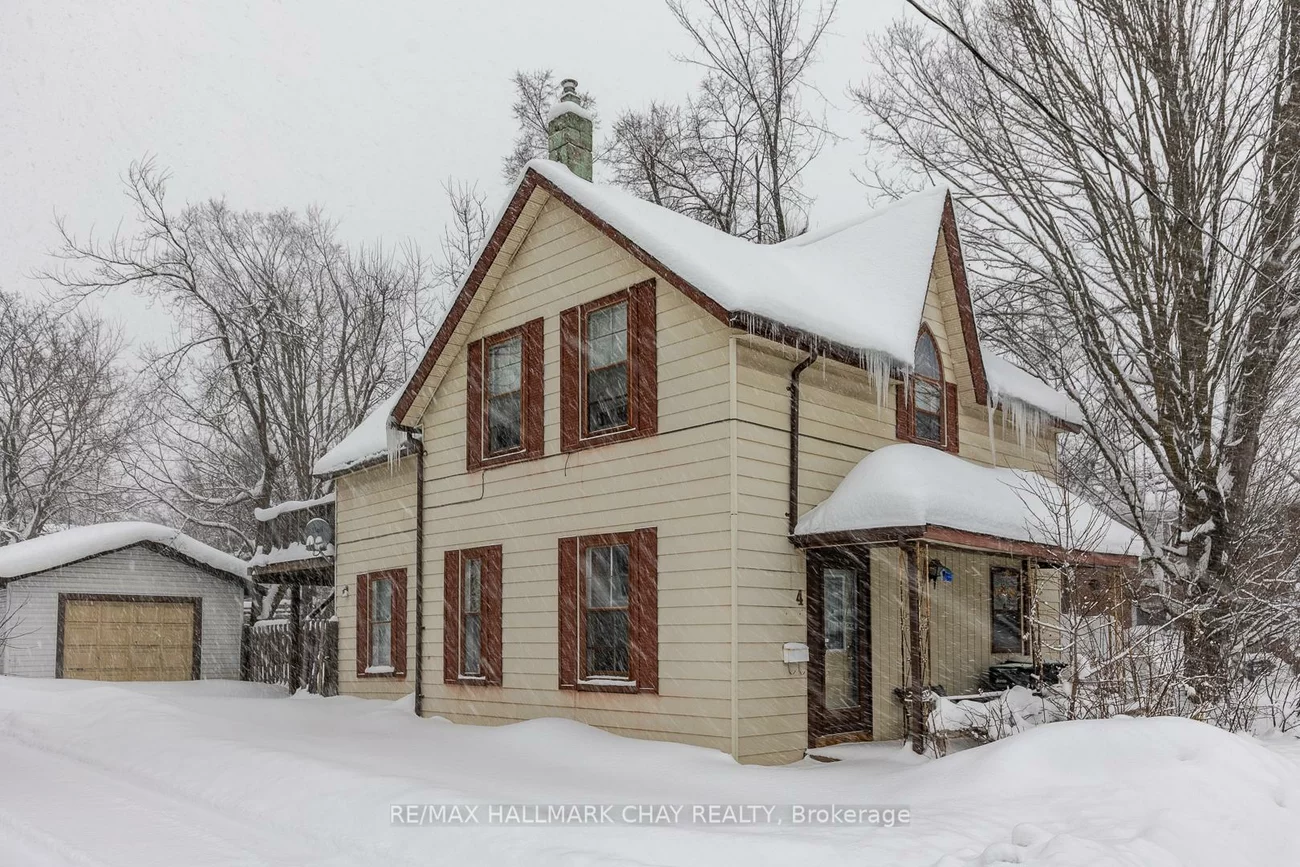 4, East, Wellington, Barrie