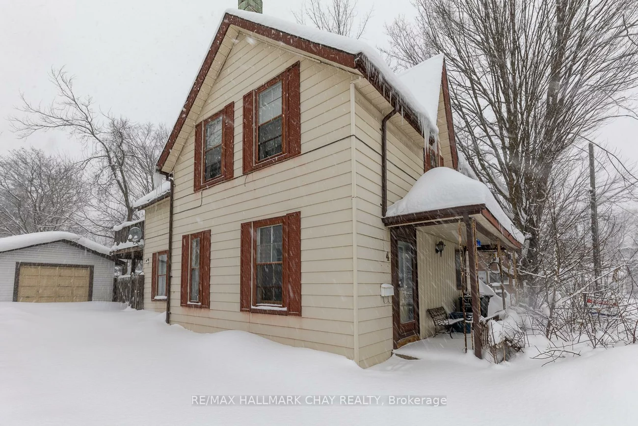 4, East, Wellington, Barrie