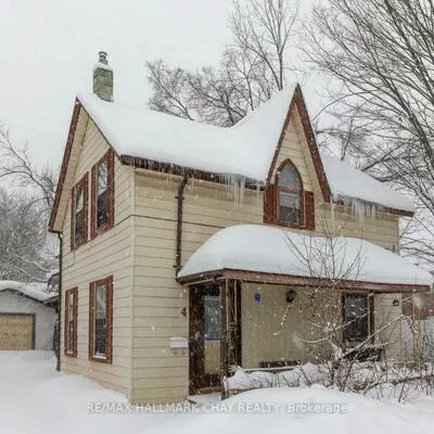 4, East, Wellington, Barrie