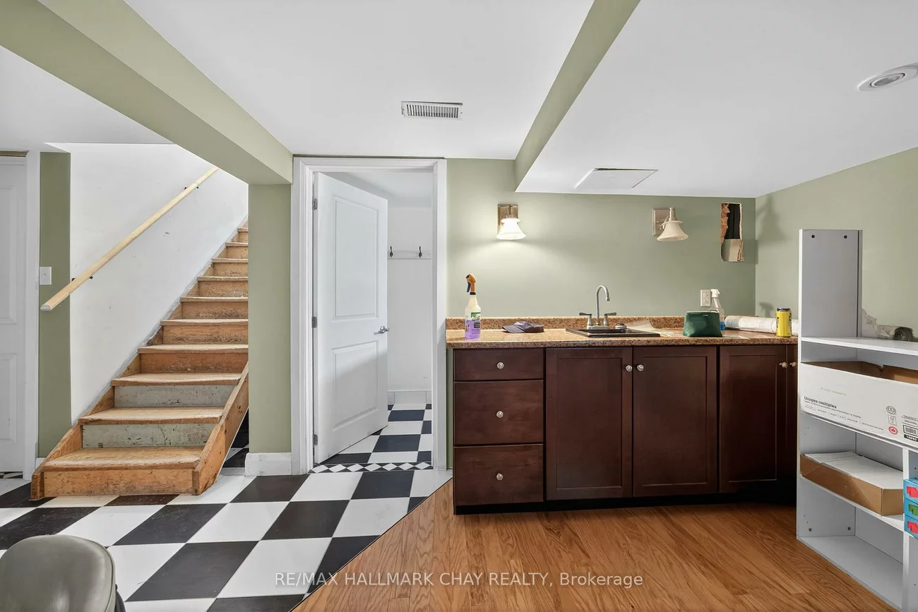 68, Drury, Wellington, Barrie